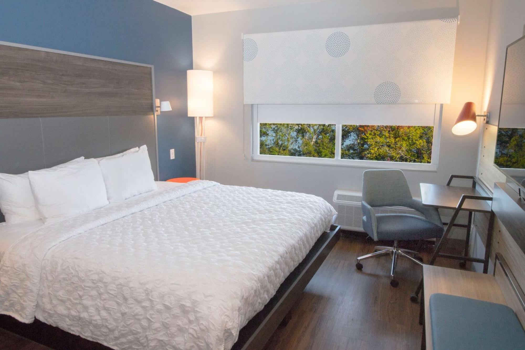 Tru By Hilton Norfolk Airport, Va Hotel Virginia Beach Exterior photo